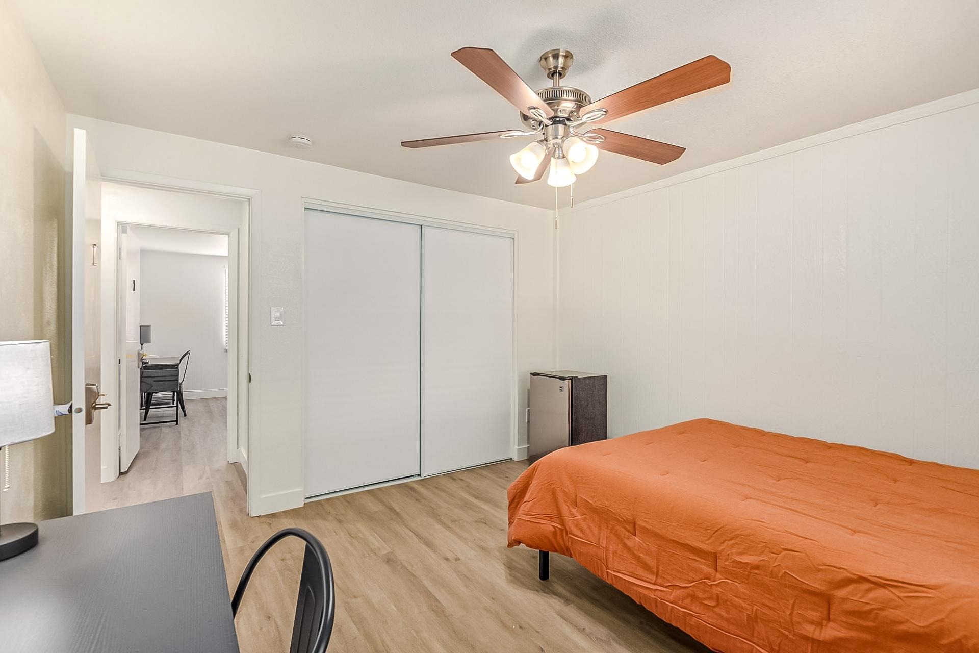 Full size Bed, desk and mini fridge.  Full size reach in closet.  Comes with monthly cleaning of the shared areas.