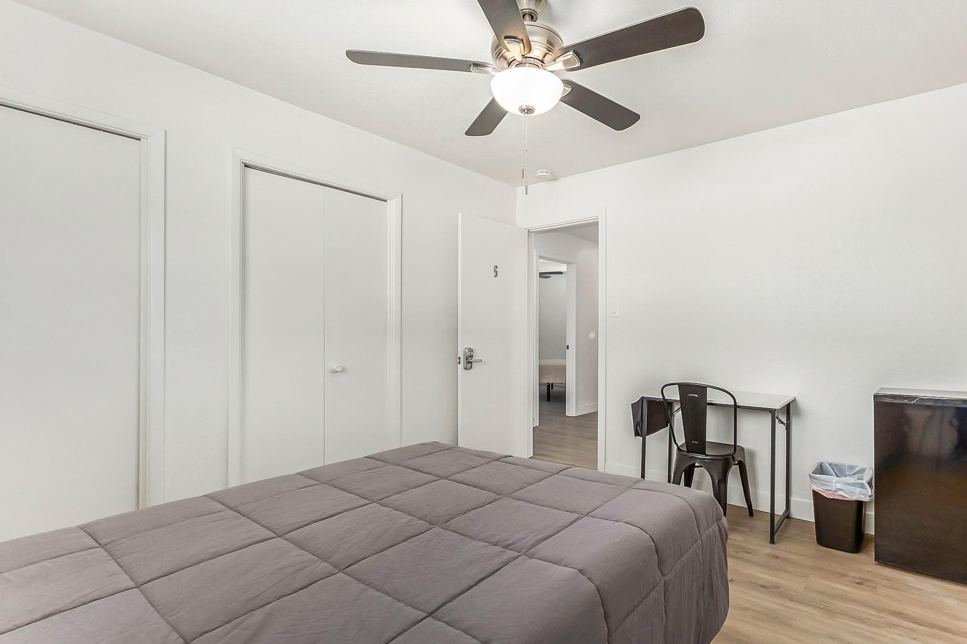 Bedroom 6
Full Size bed
Closet, desk and chair, mini fridge and ceiling fan