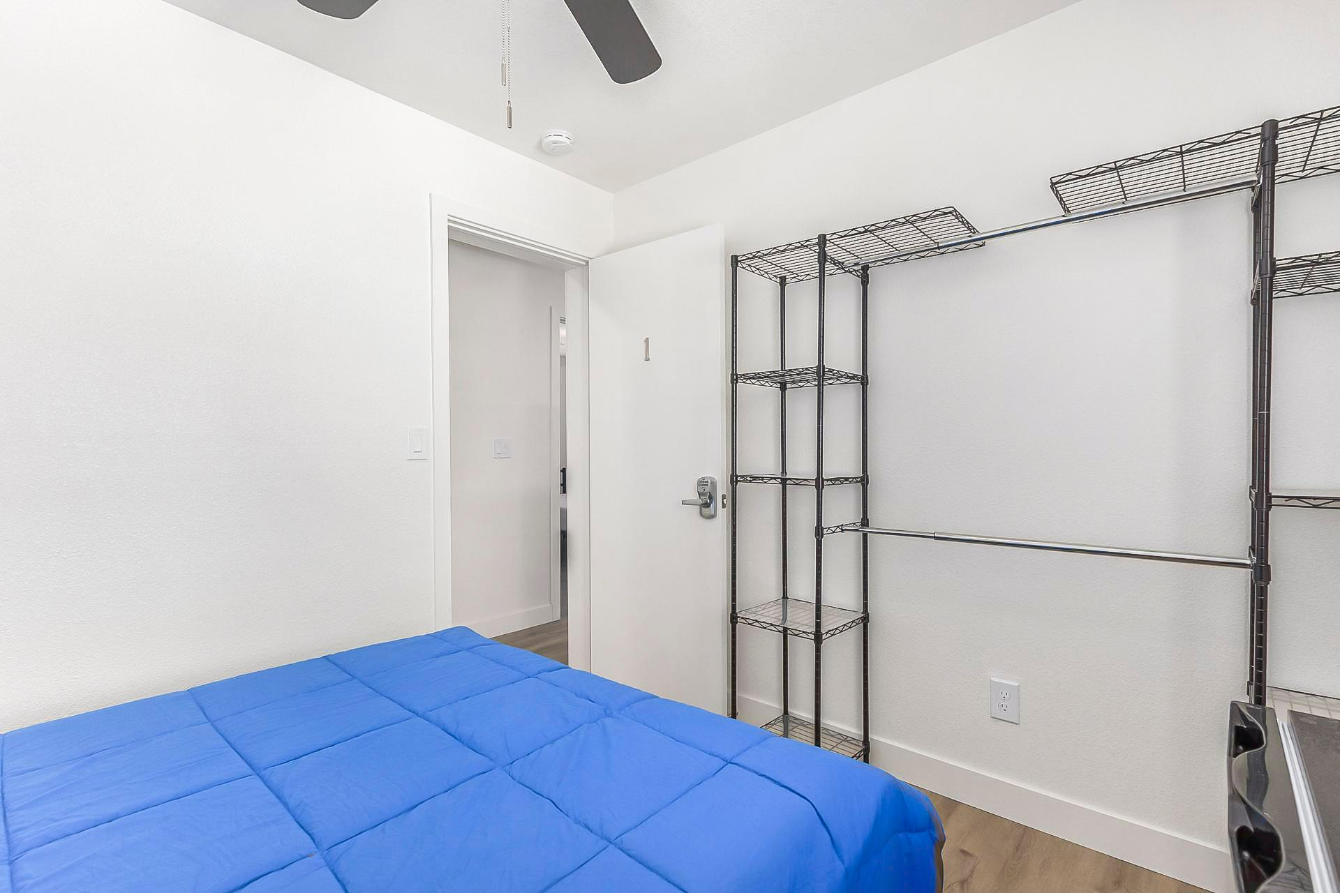bedroom, detected:bed