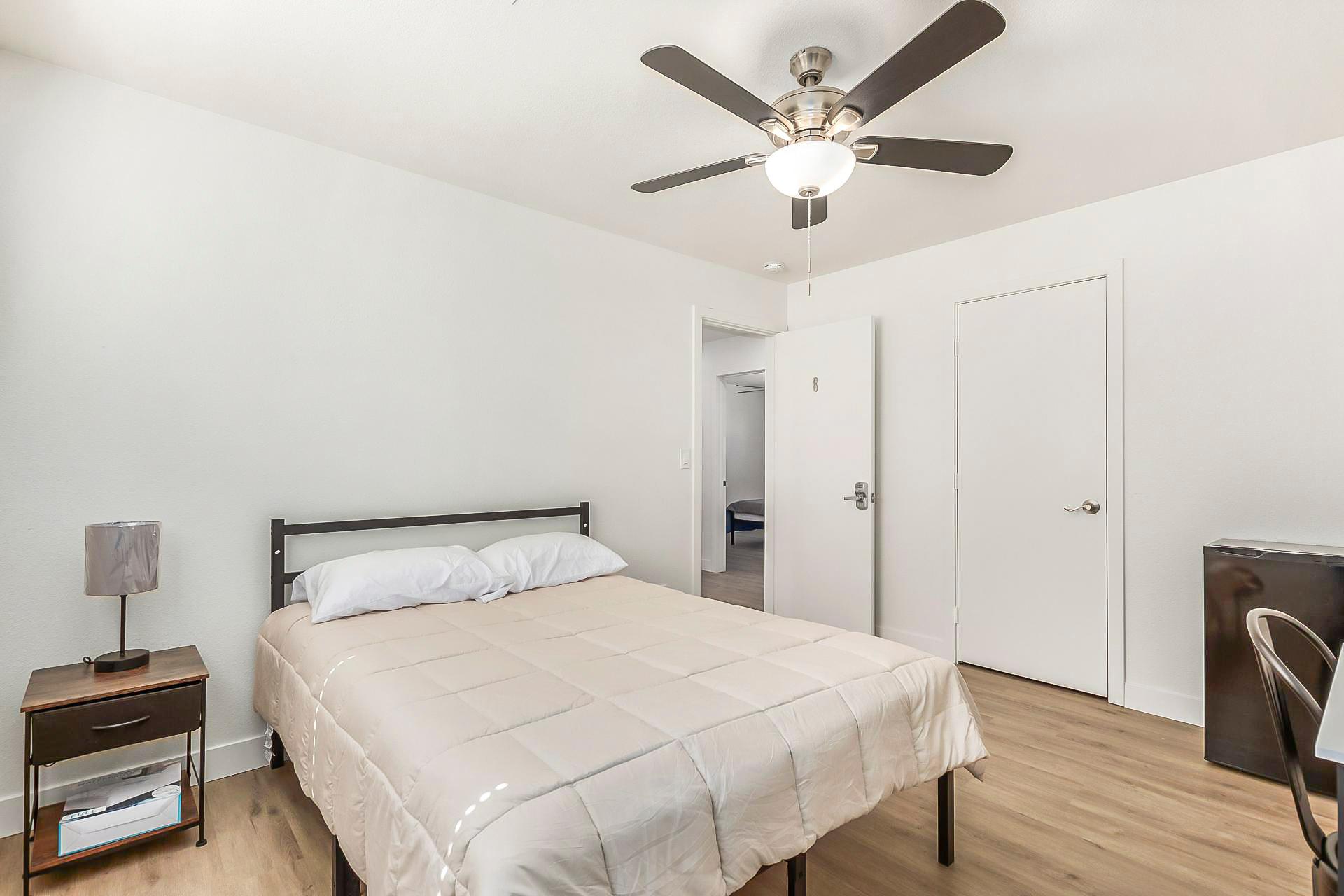 Bedroom 8
Full Size Bed, closet, desk and chair, mini fridge and ceiling fan