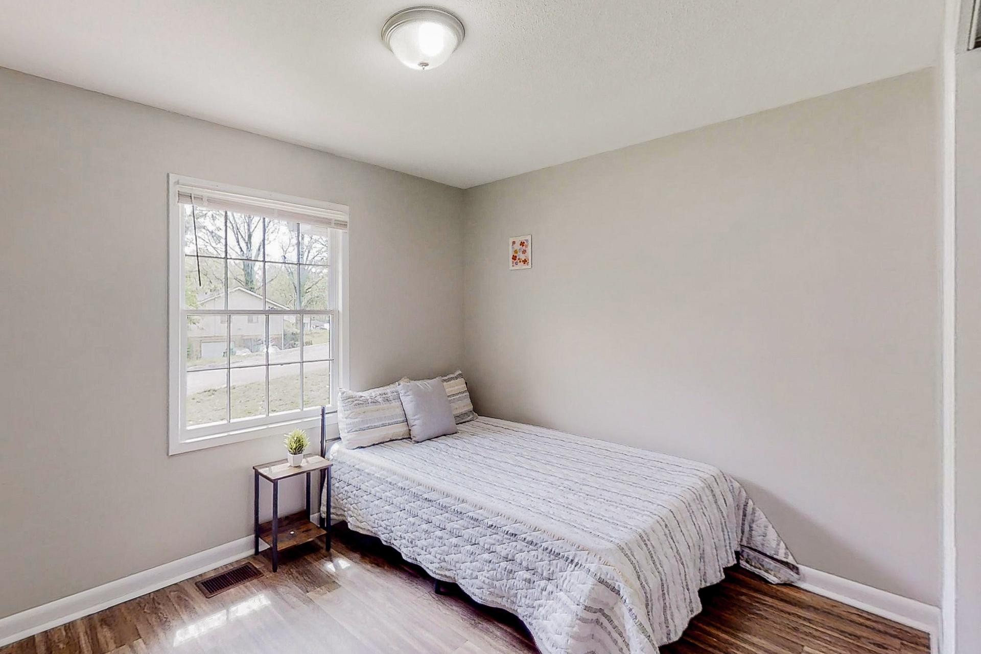 bedroom, detected:bed, window blind