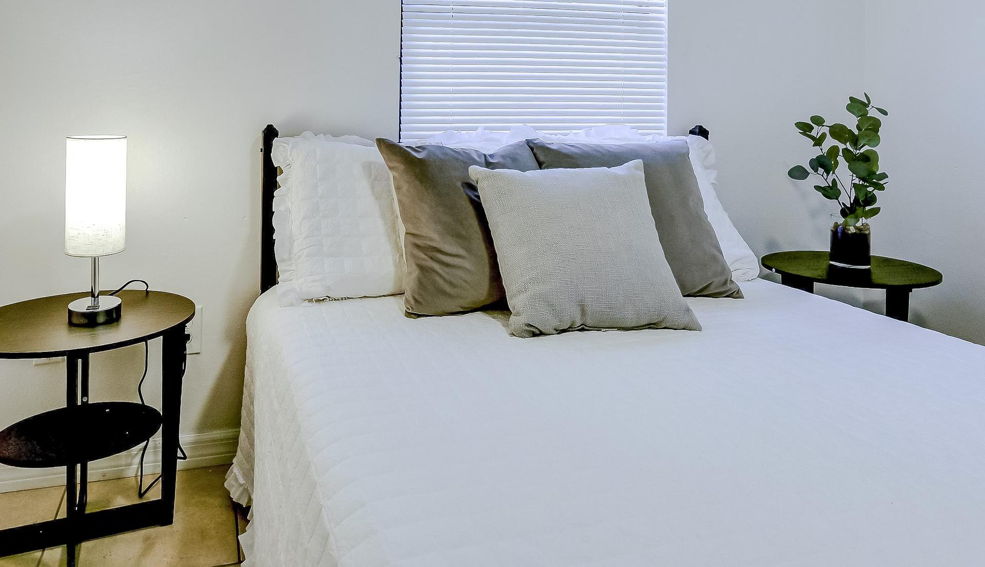 bedroom, detected:bed