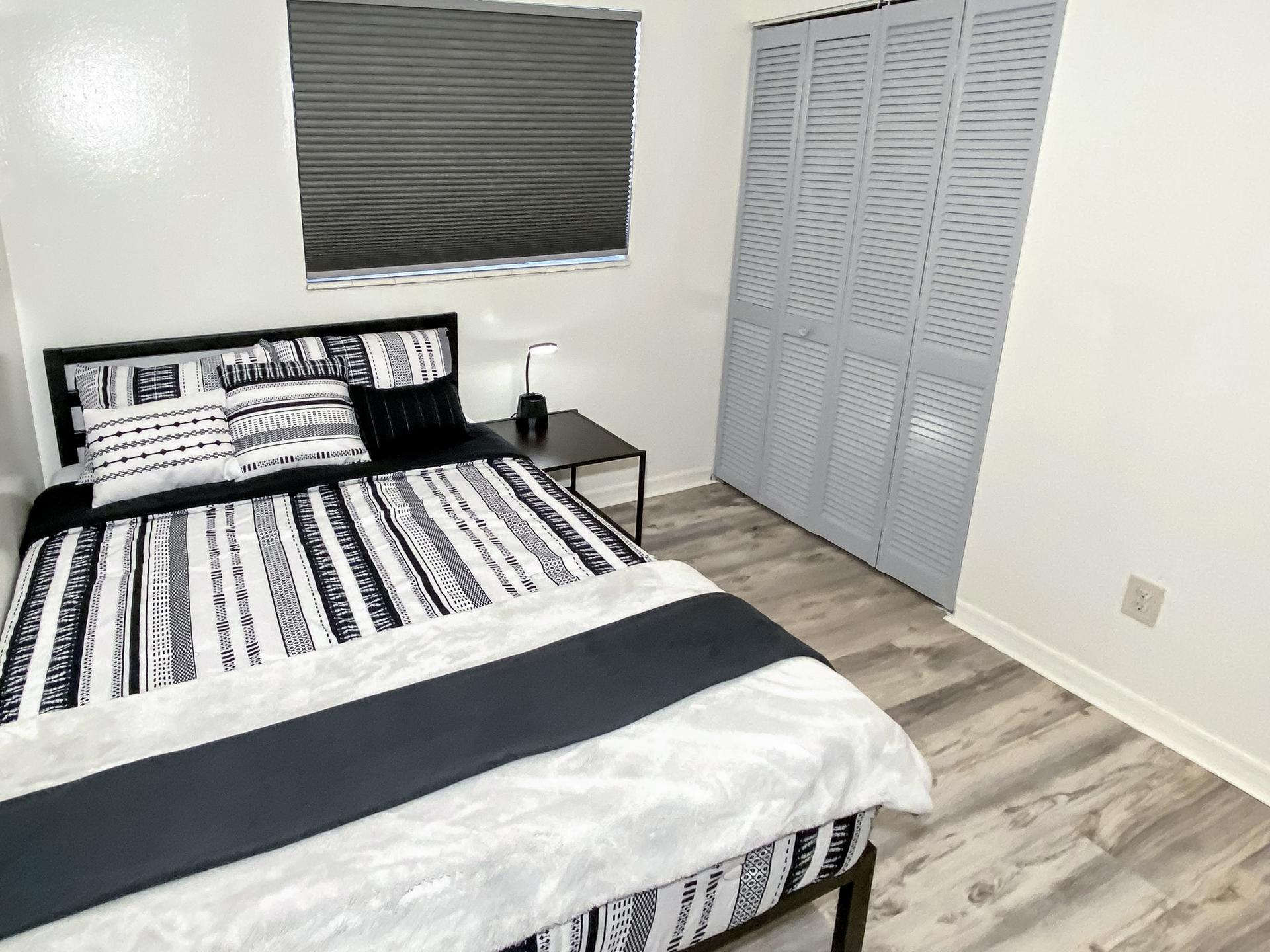 bedroom, detected:bed