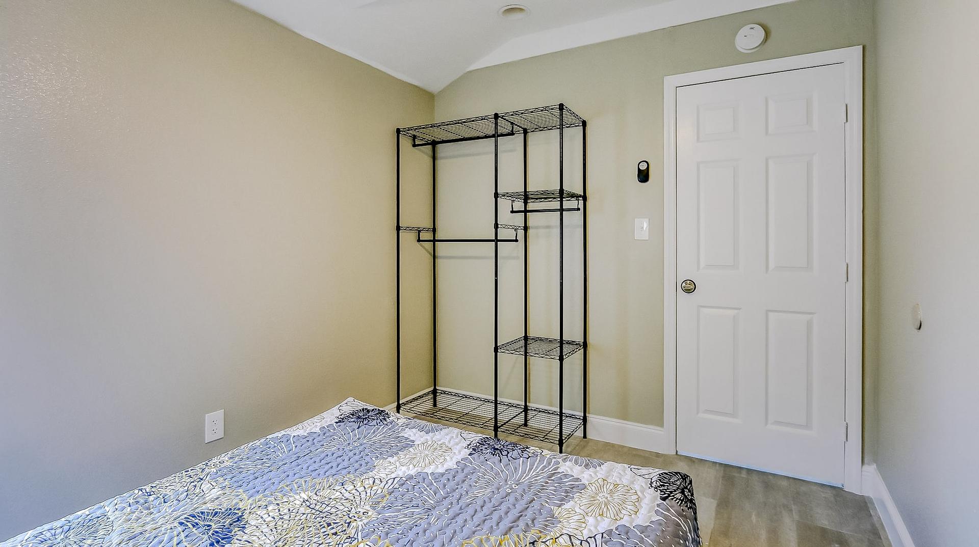bedroom, detected:bed
