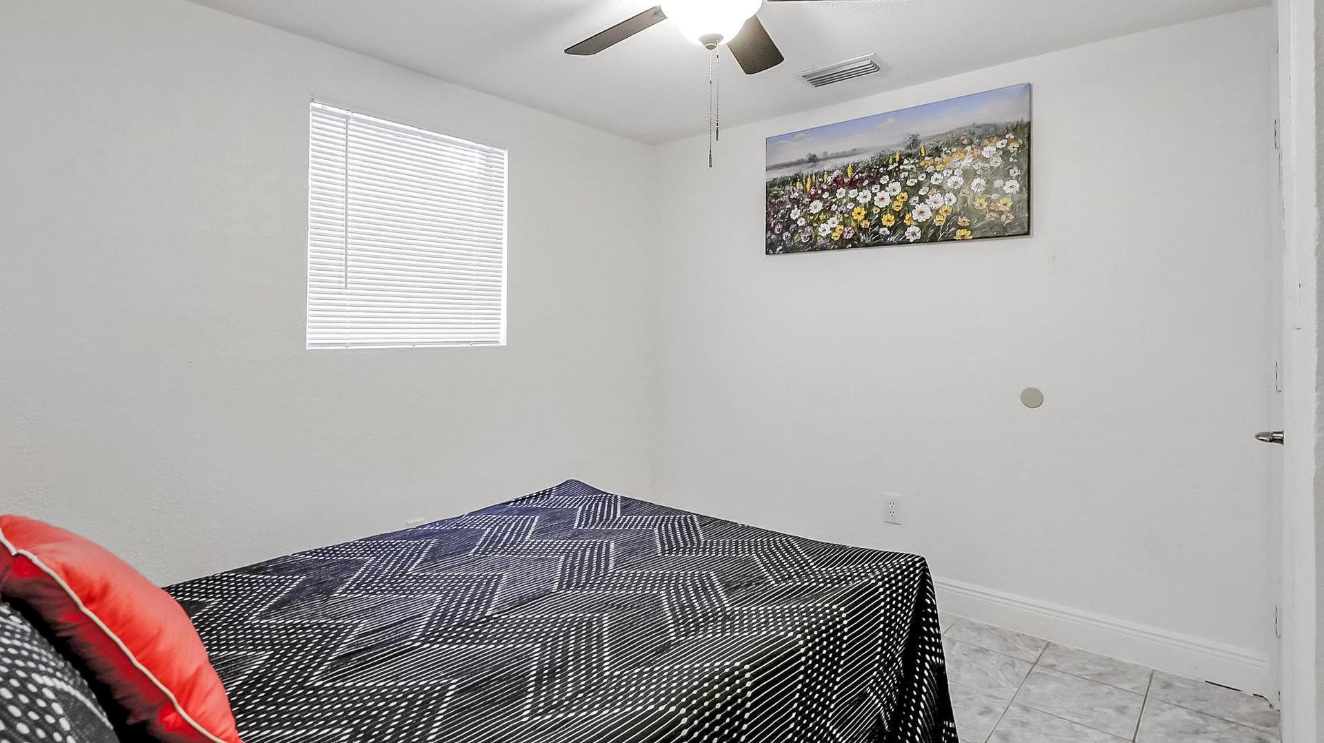 living_room, detected:ceiling fan, window blind