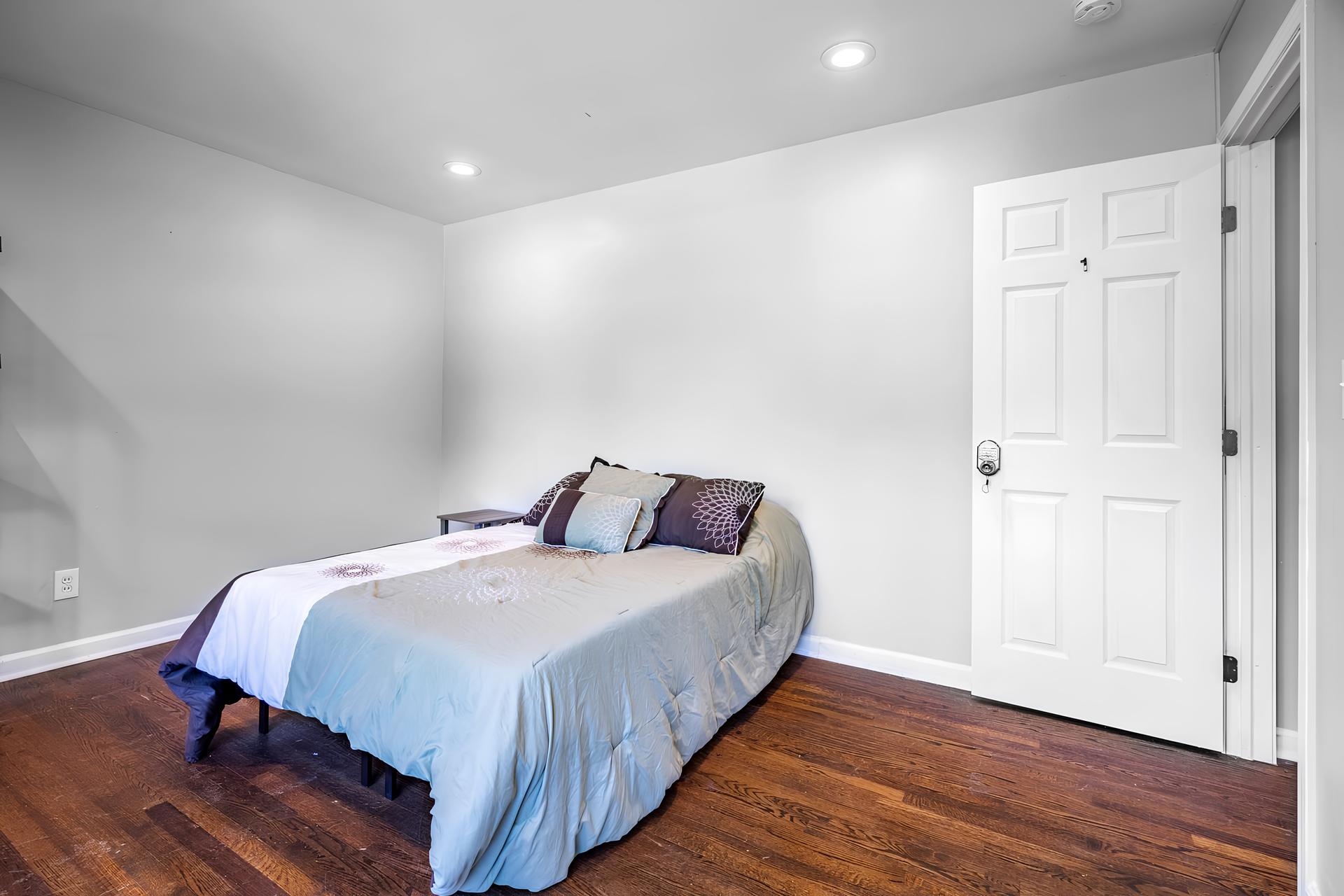 bedroom, detected:bed