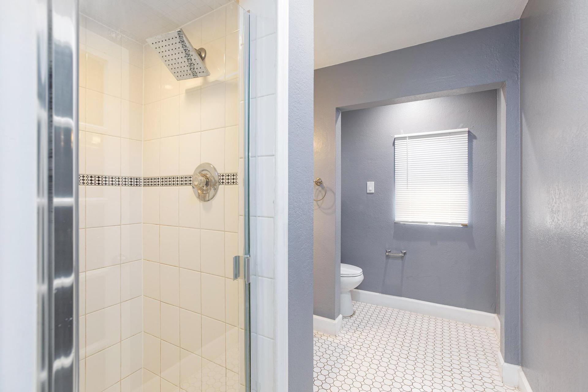 bathroom, detected:shower