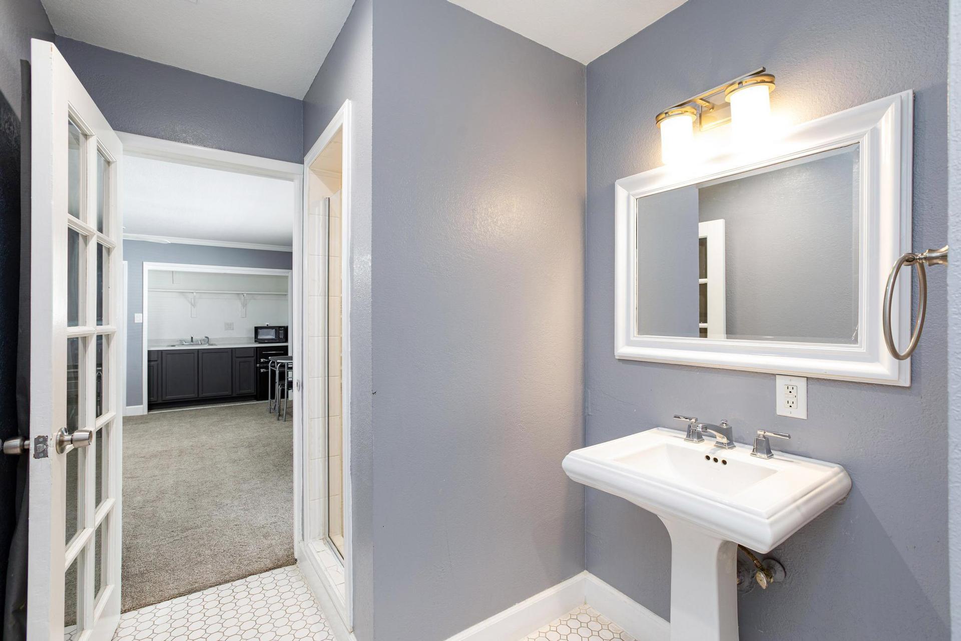 bathroom, detected: