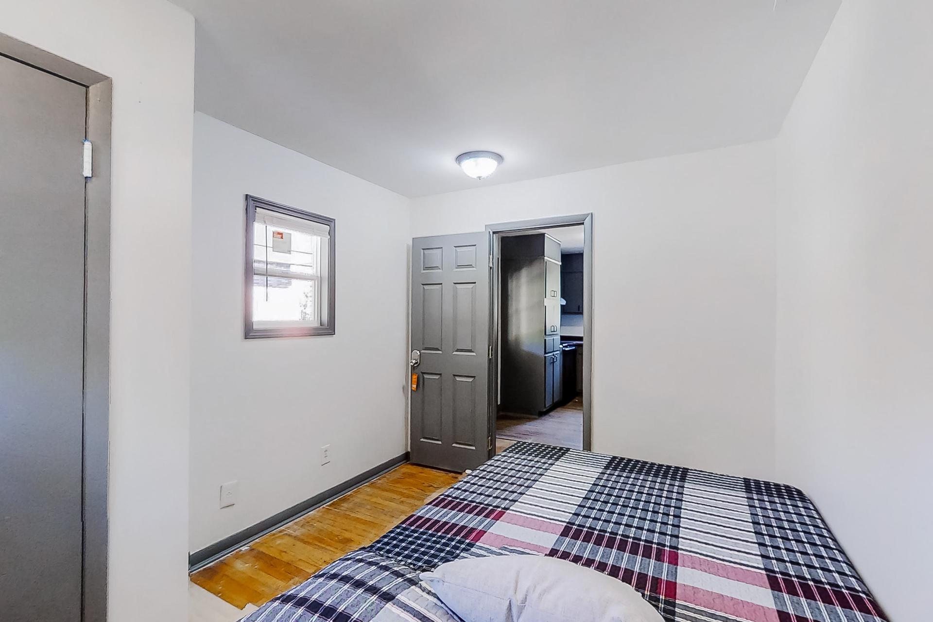 bedroom, detected:bed