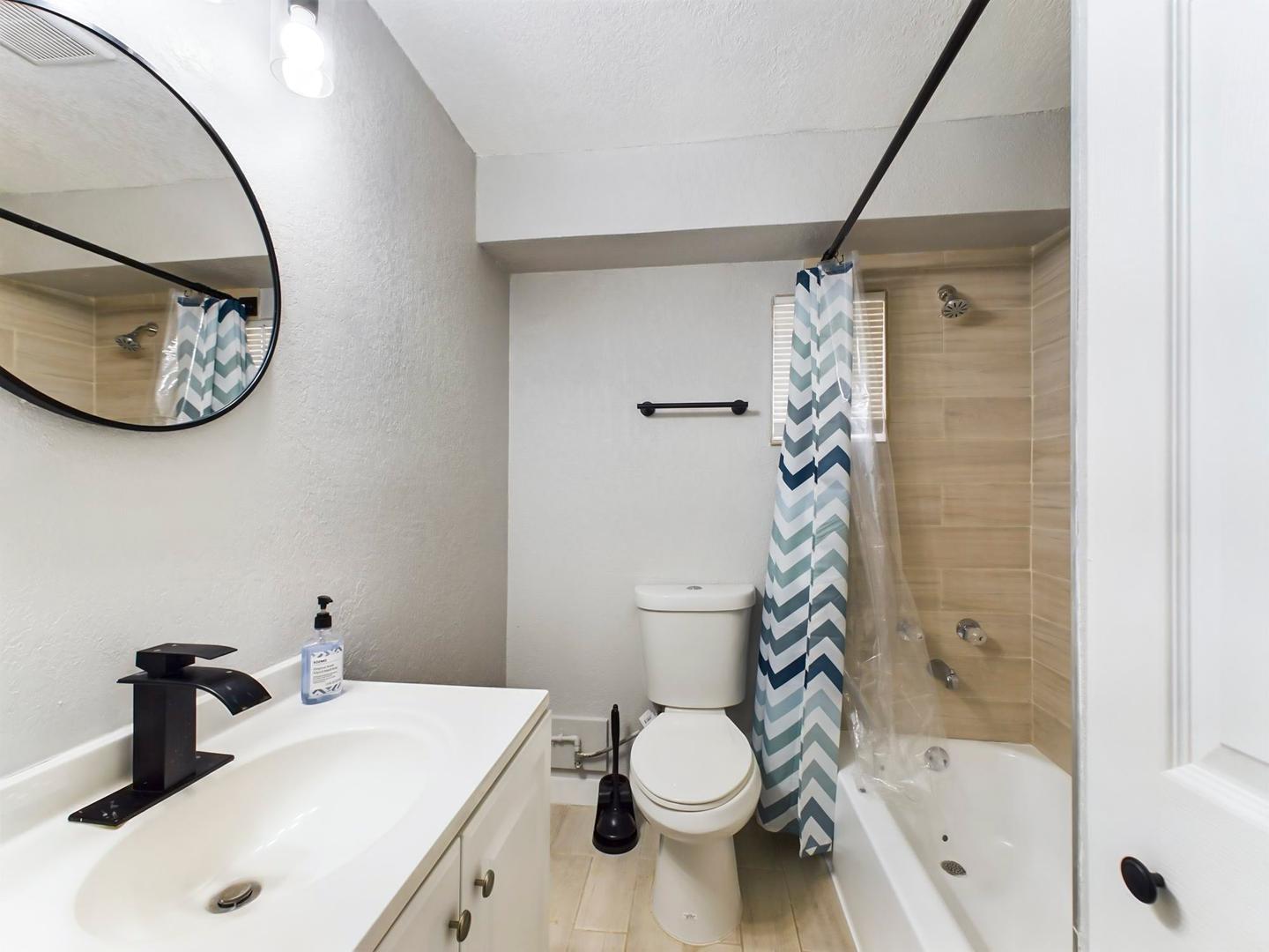 Bathroom(s)