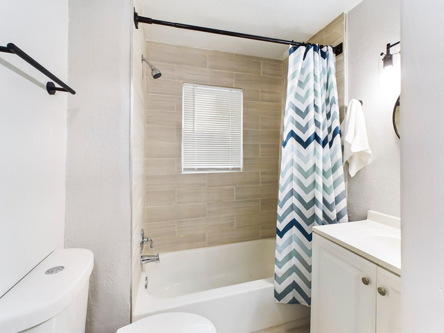 Bathroom(s)