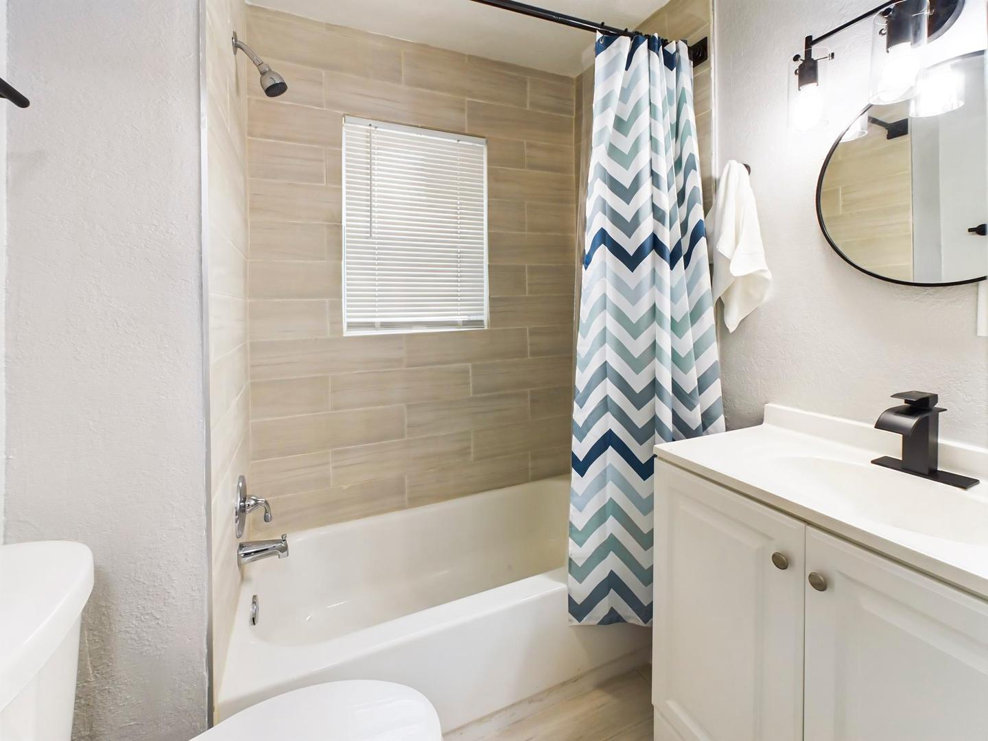 Bathroom(s)