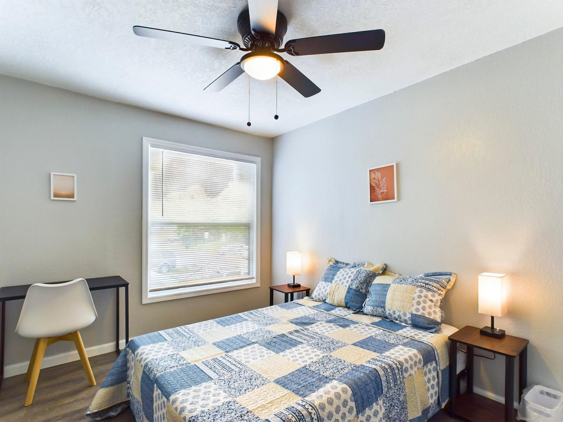 bedroom, detected:ceiling fan, window blind, bed
