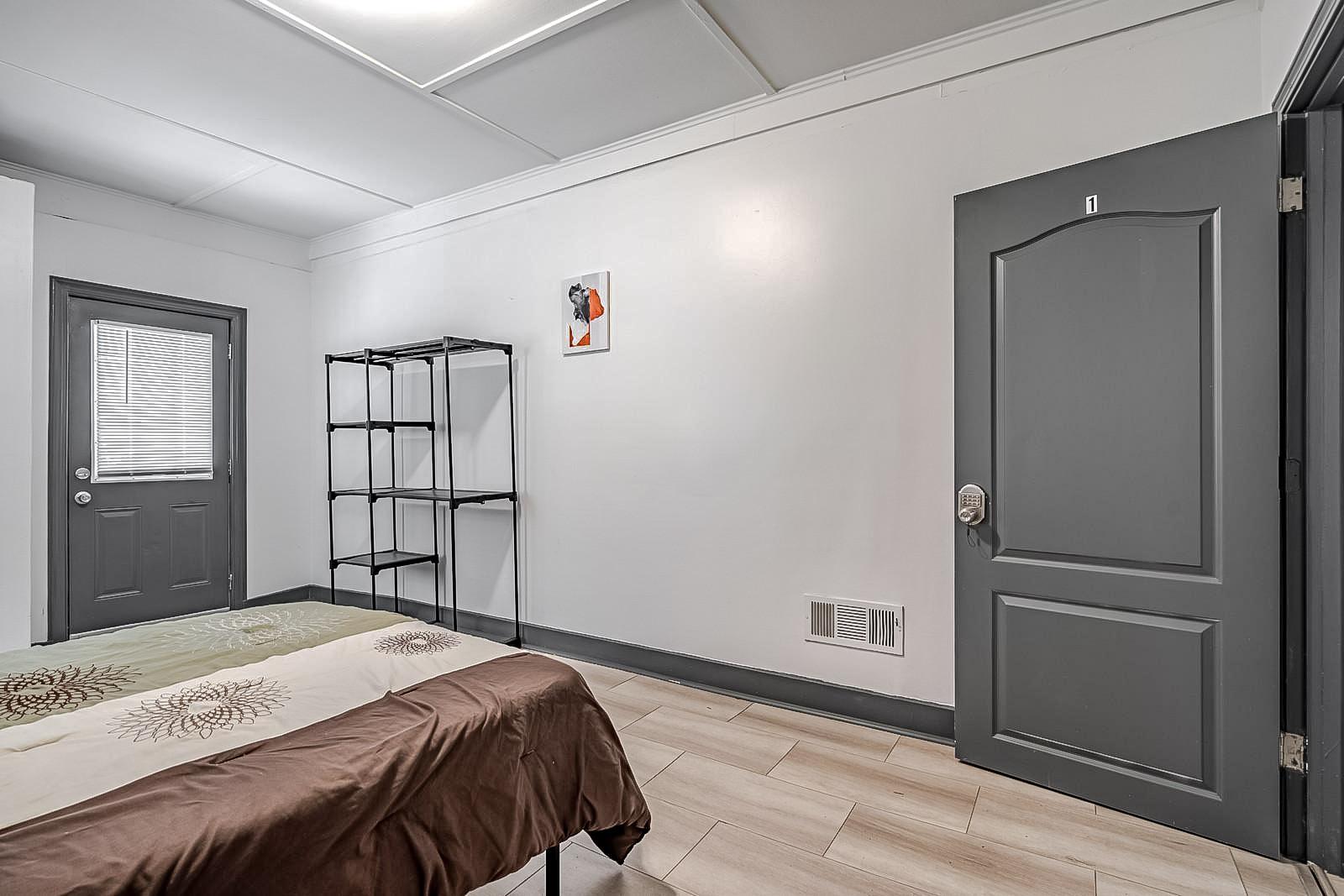 bedroom, detected:bed