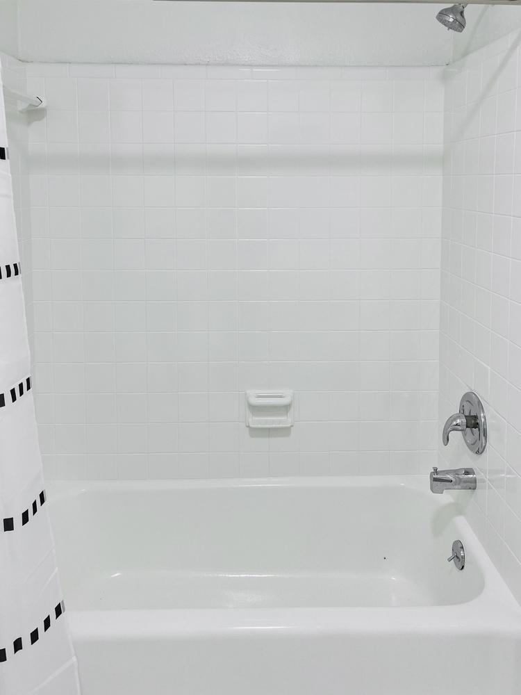 Bathroom(s)