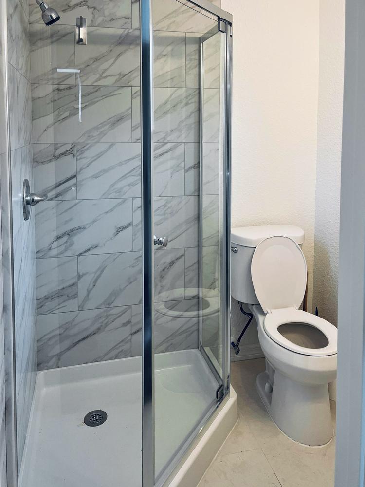 Bathroom(s)