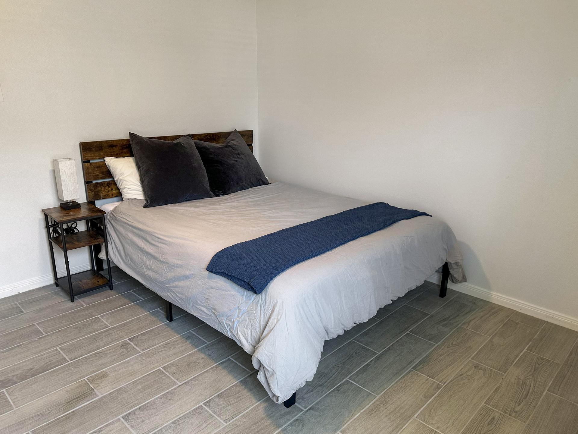 bedroom, detected:bed