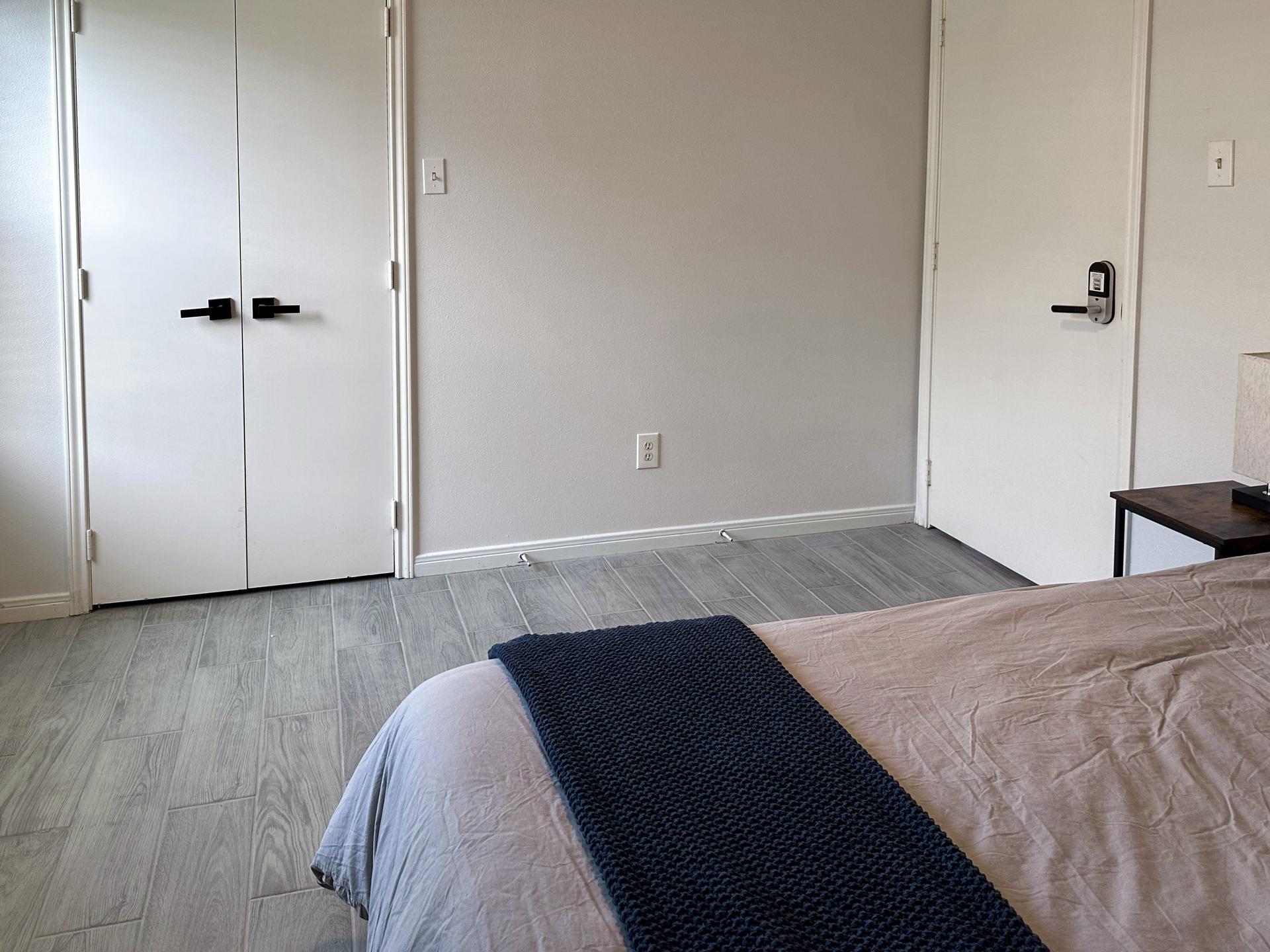 bedroom, detected:bed