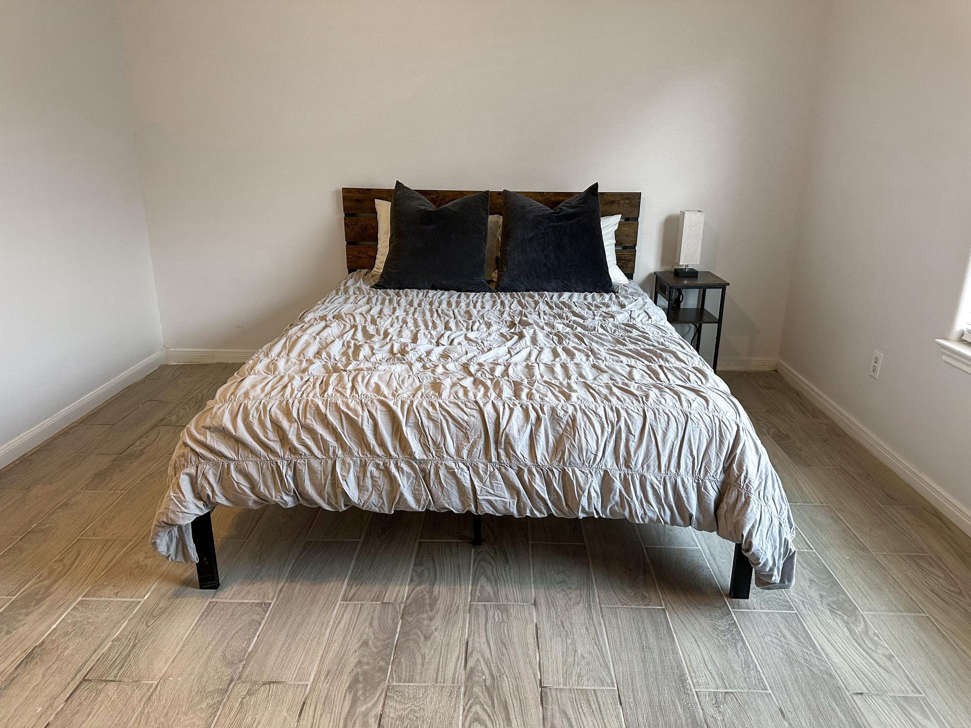 bedroom, detected:bed