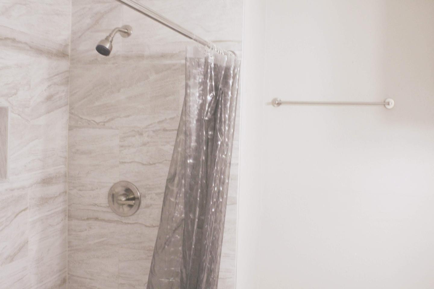 Bathroom(s)