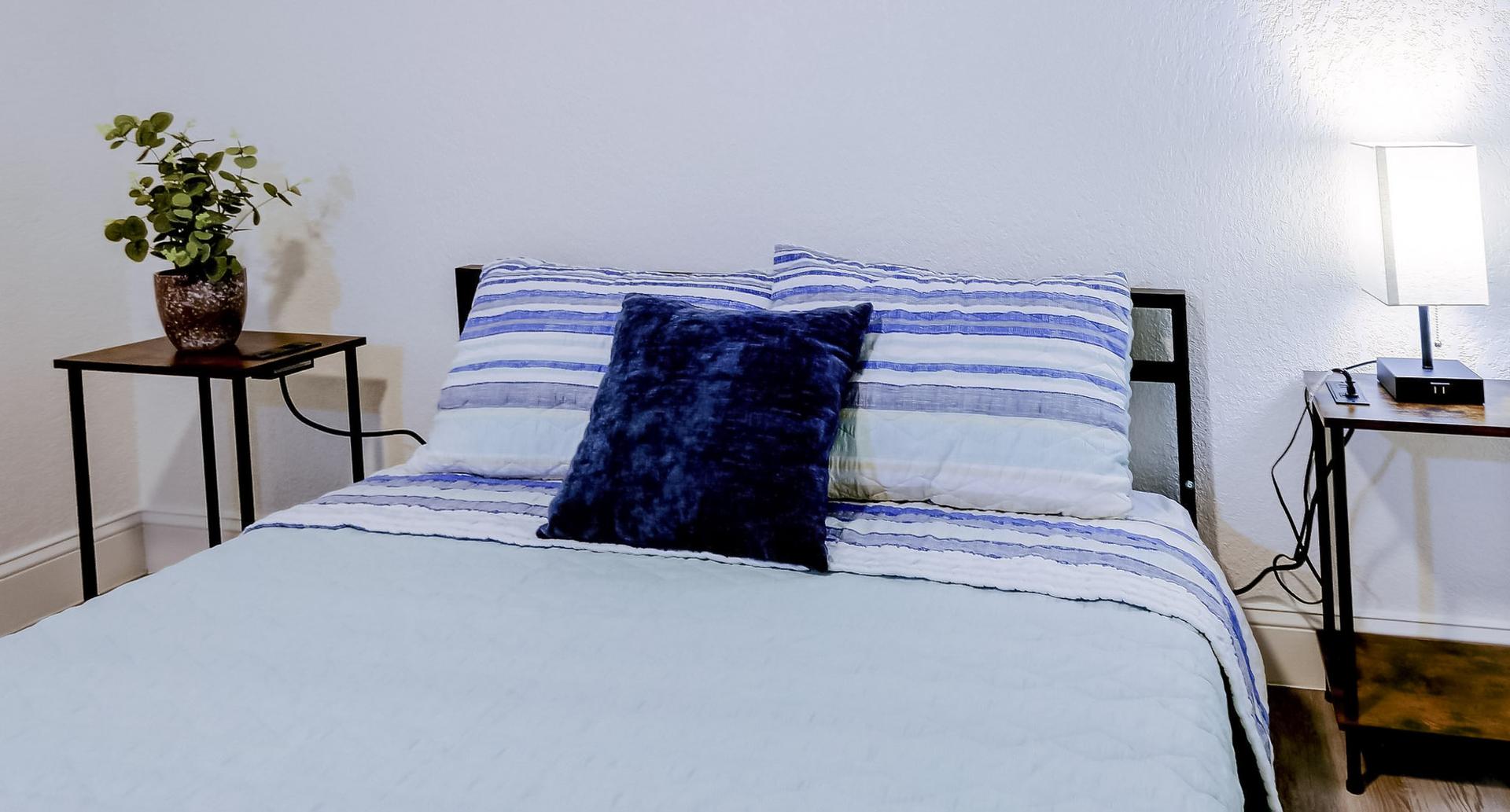 bedroom, detected:bed