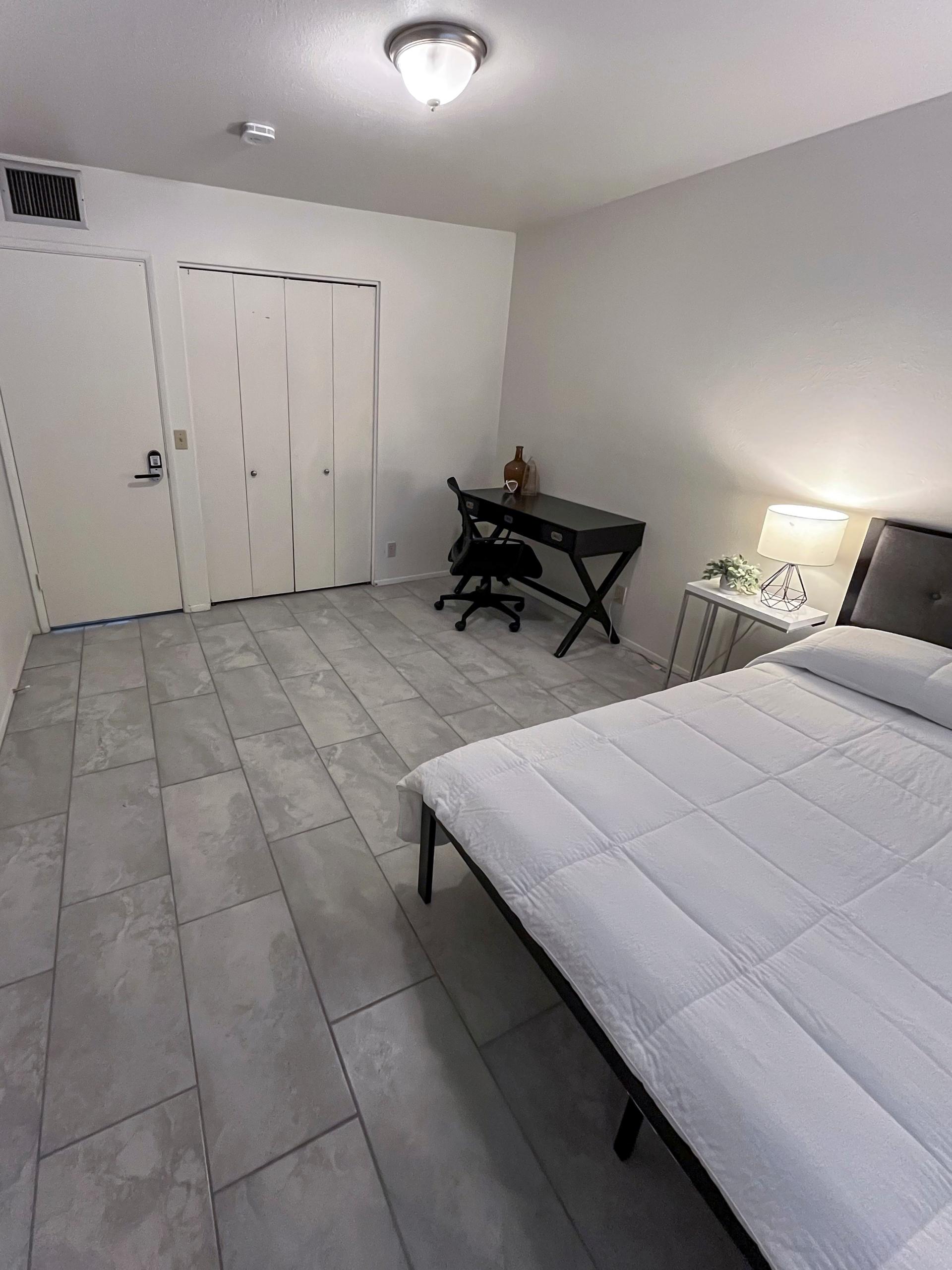 bedroom, detected:bed