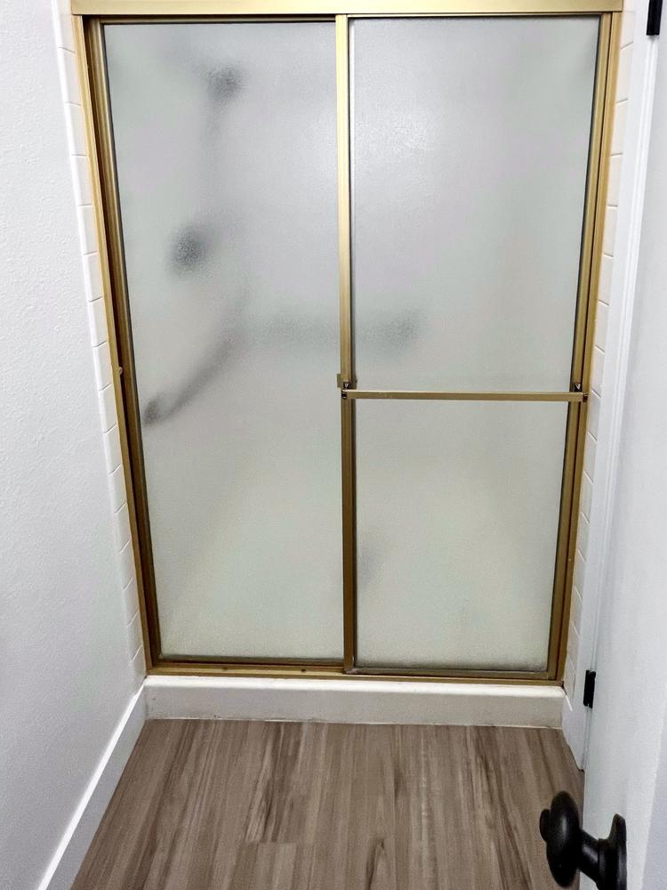 Bathroom(s)