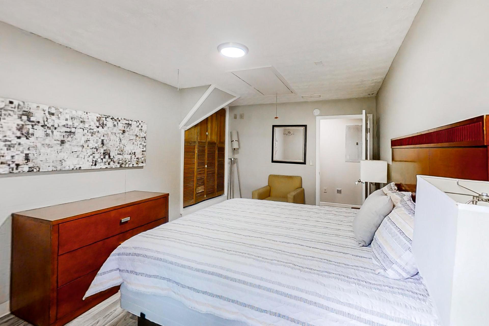 bedroom, detected:bed