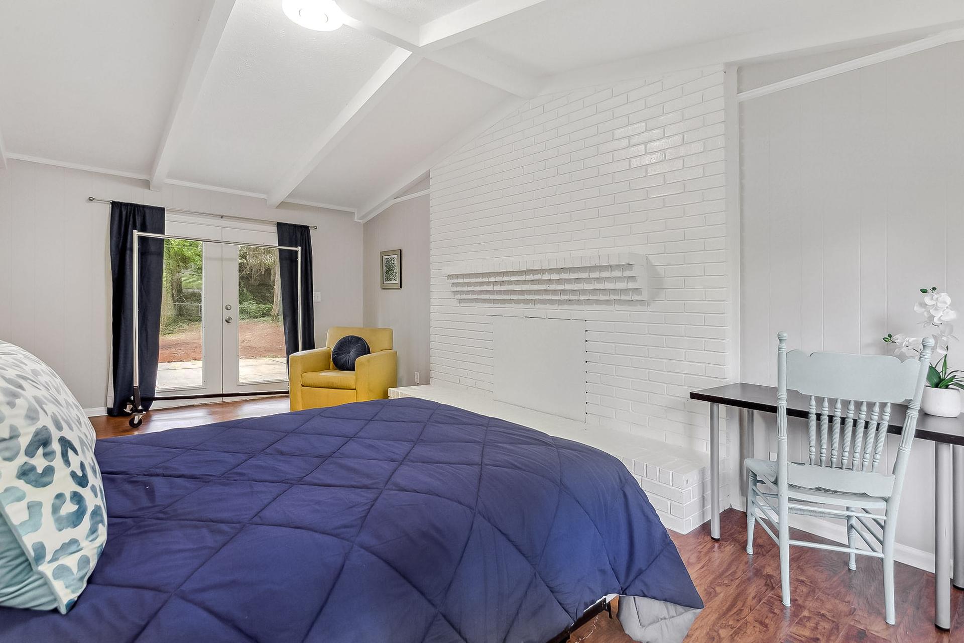 bedroom, detected:bed