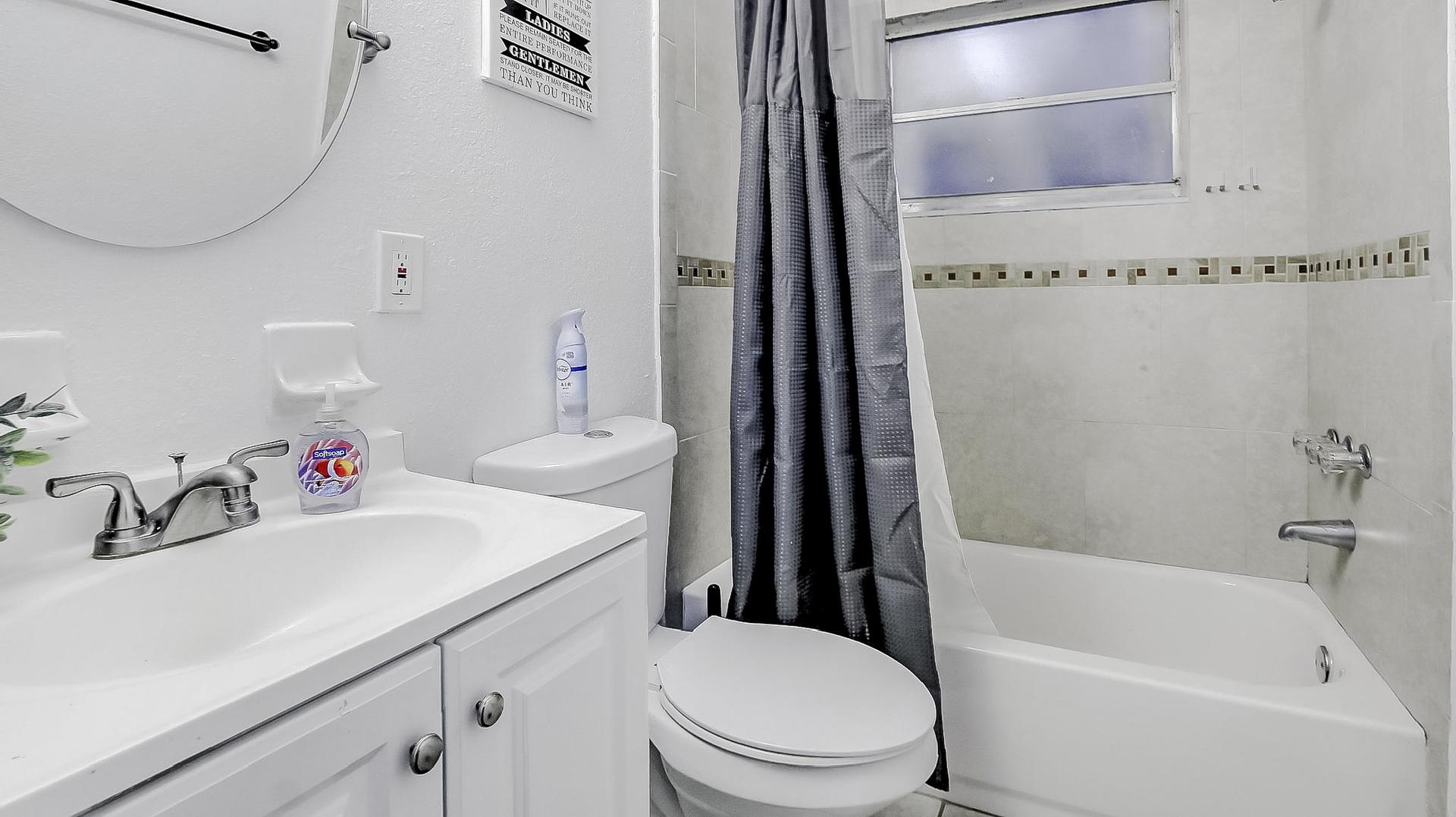 Bathroom(s)