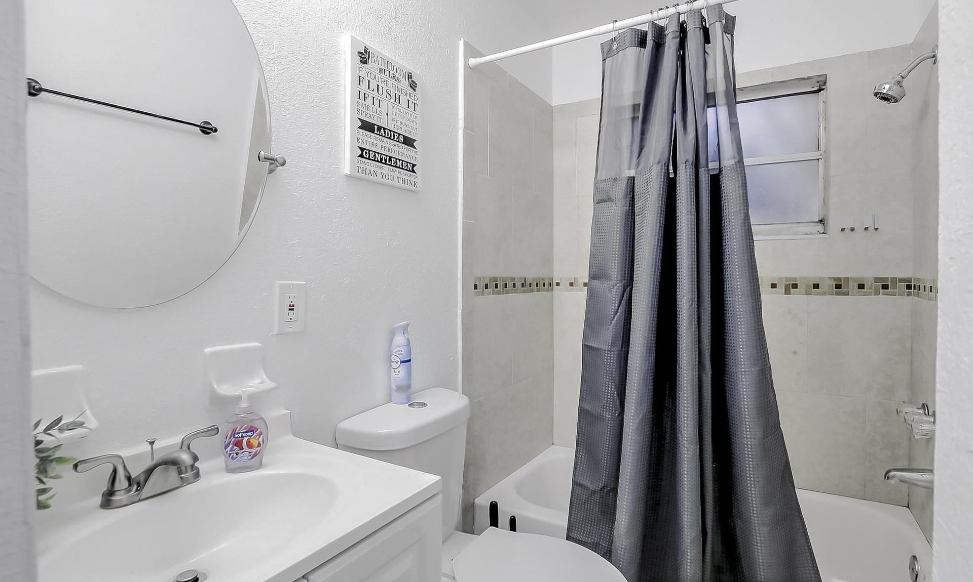 Bathroom(s)