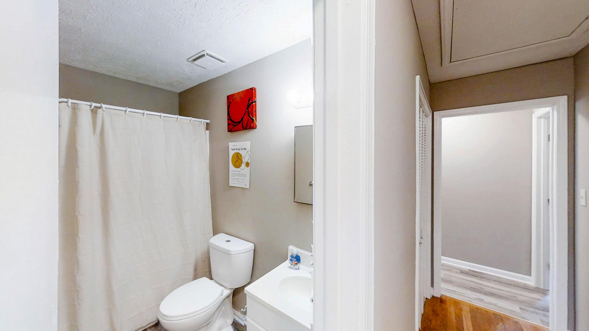 Bathroom(s)