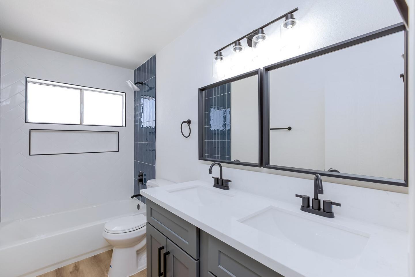 Bathroom(s)