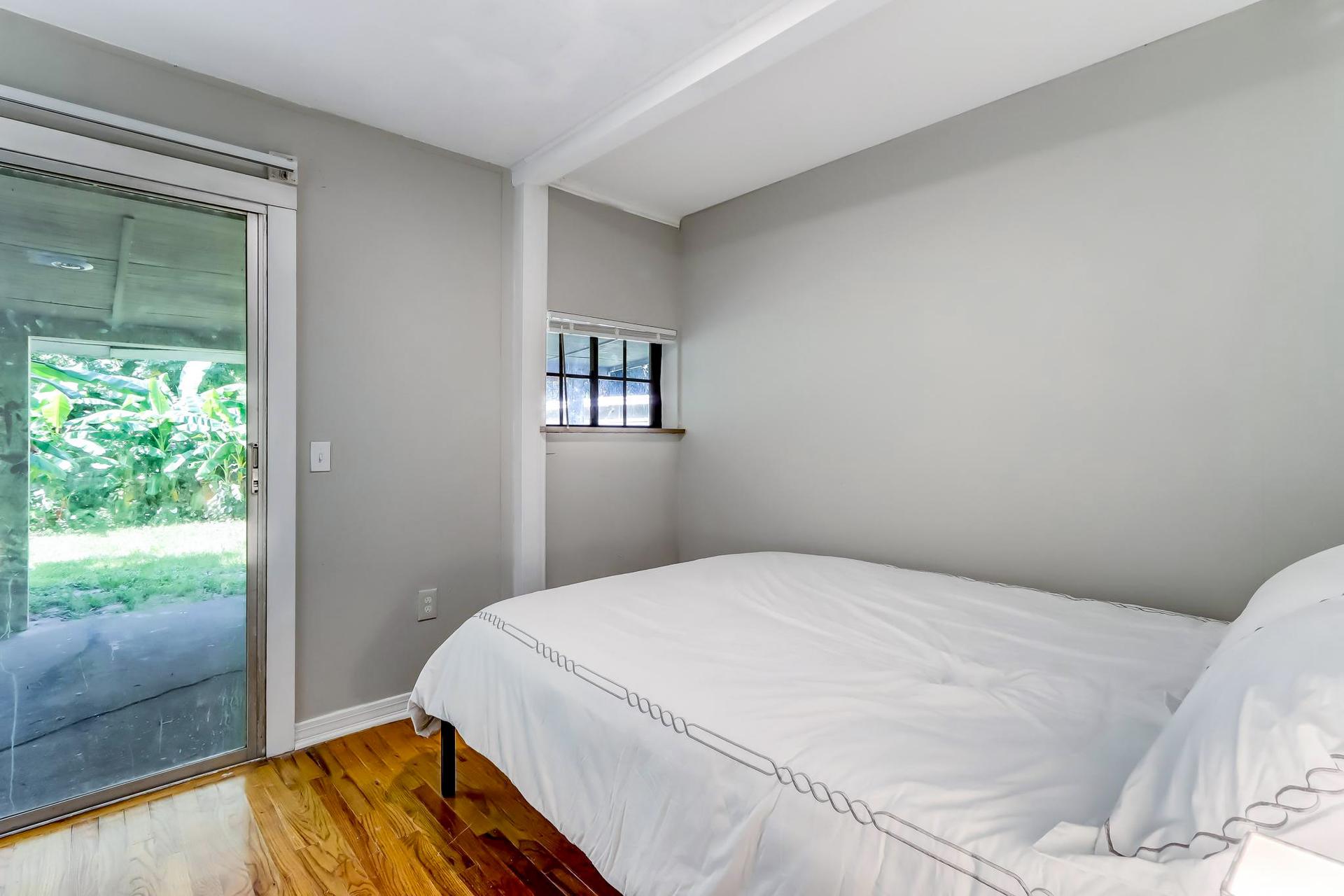 bedroom, detected:bed, window blind
