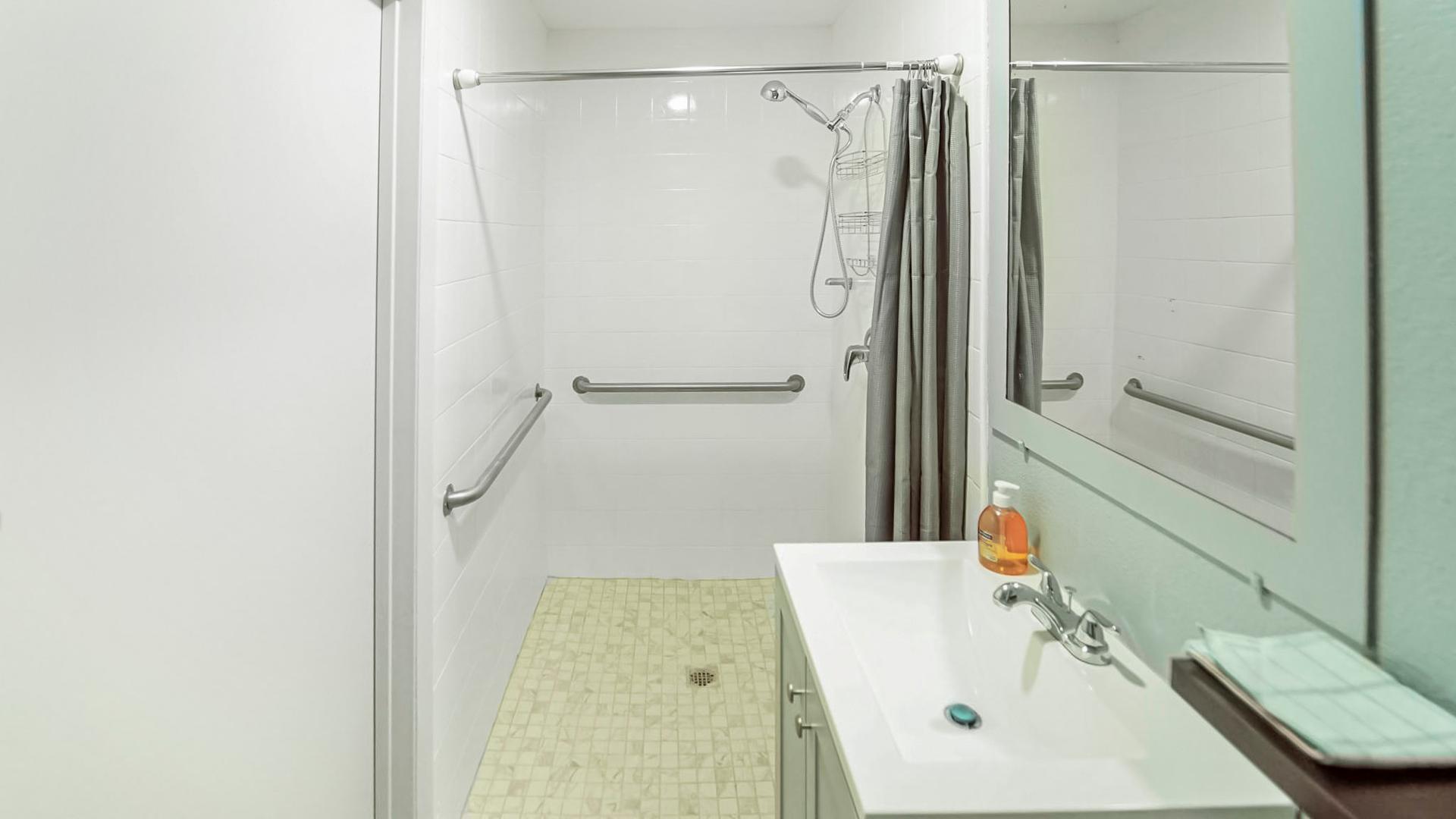 Bathroom(s)