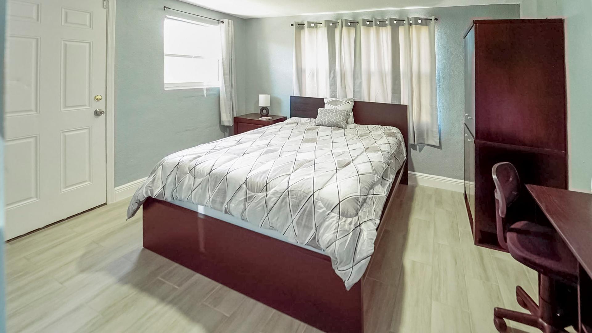 bedroom, detected:bed