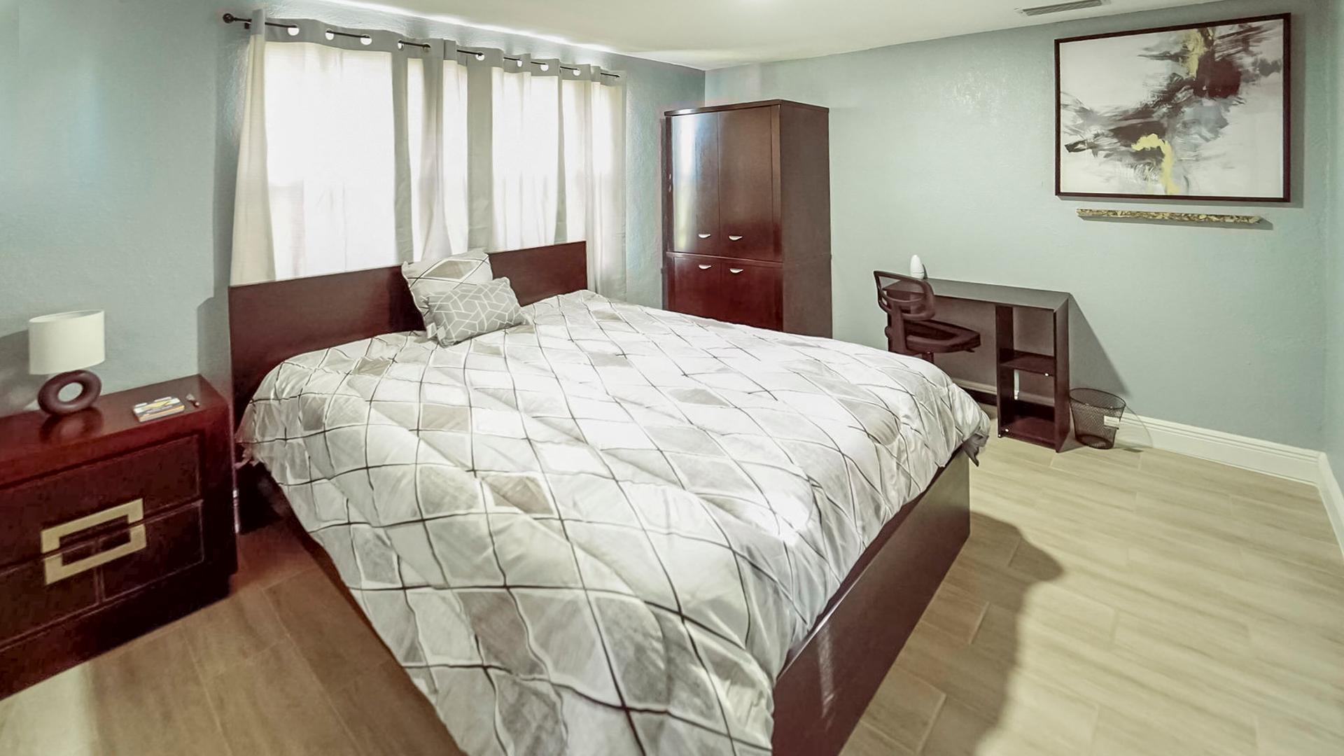 bedroom, detected:bed