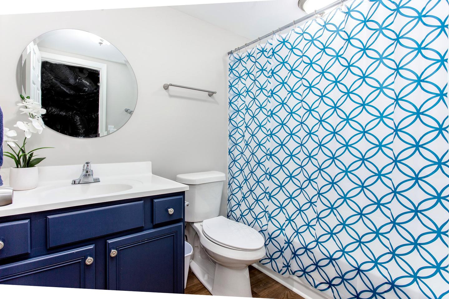 Bathroom(s)