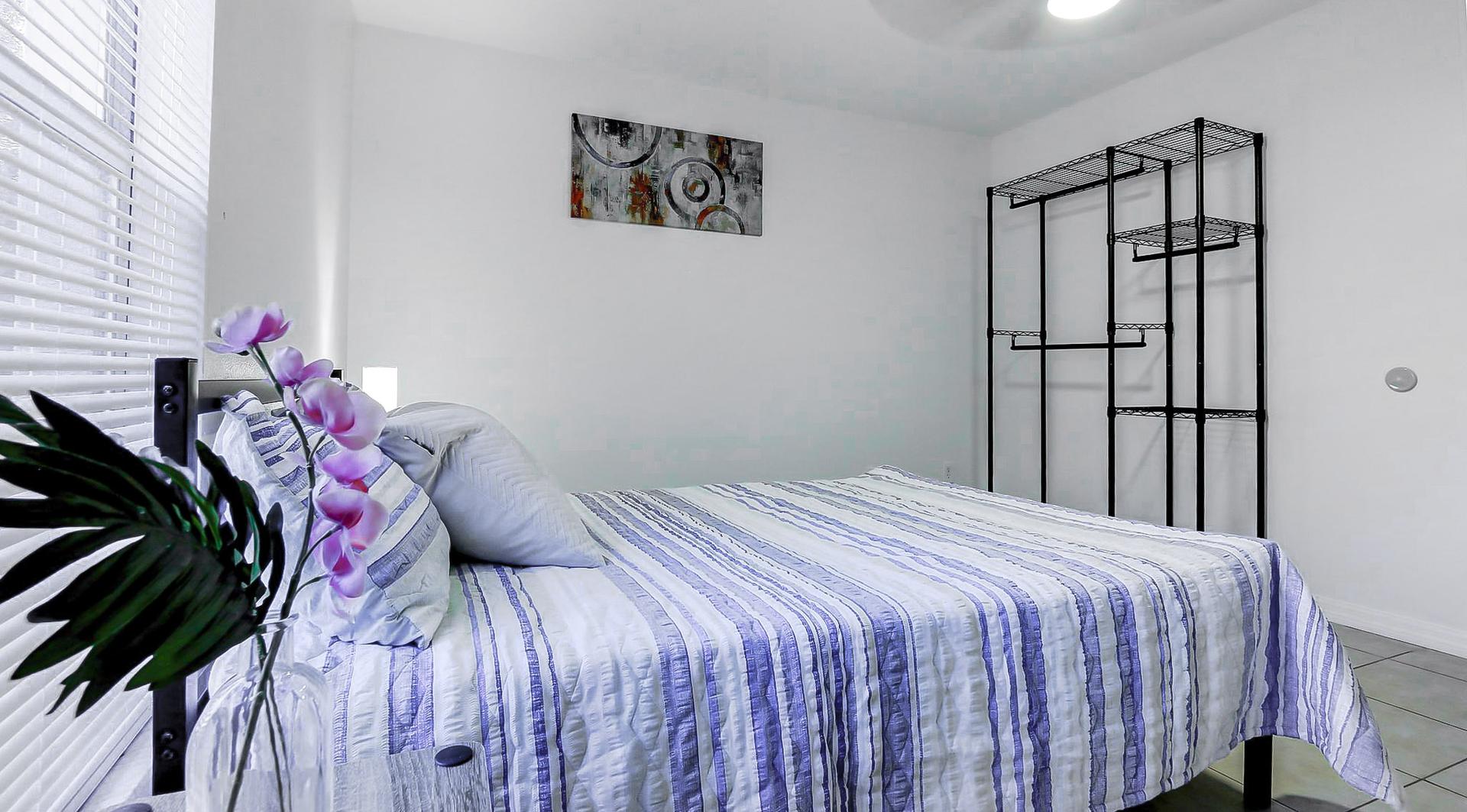 bedroom, detected:bed, window blind