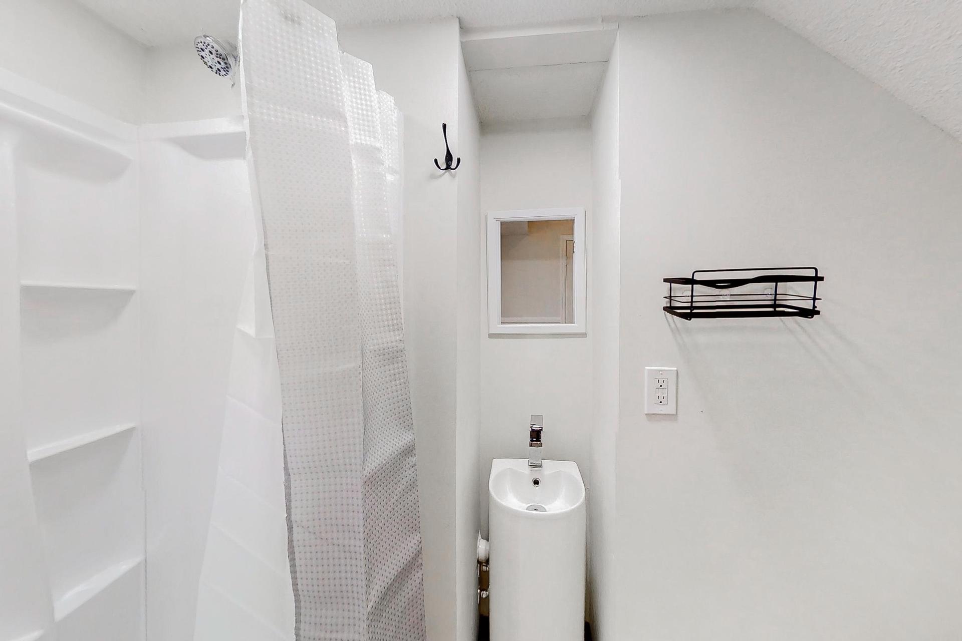 Shared bath on first floor