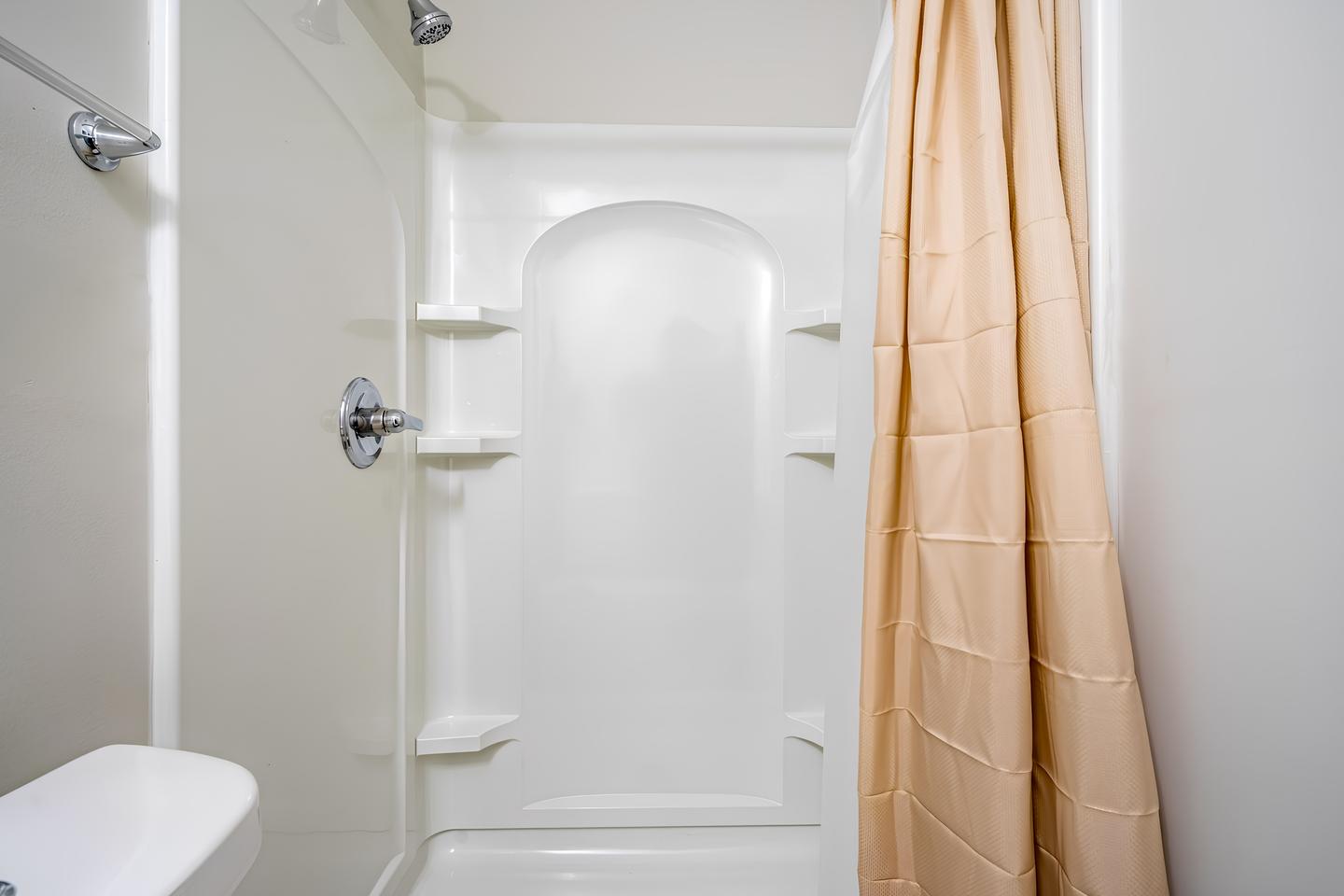 Bathroom(s)