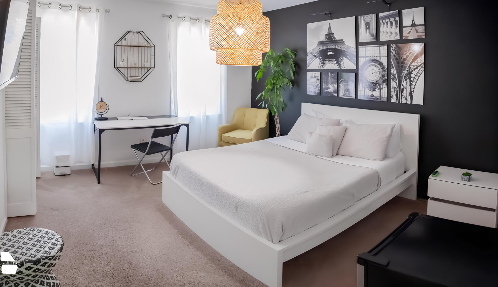 bedroom, detected:bed