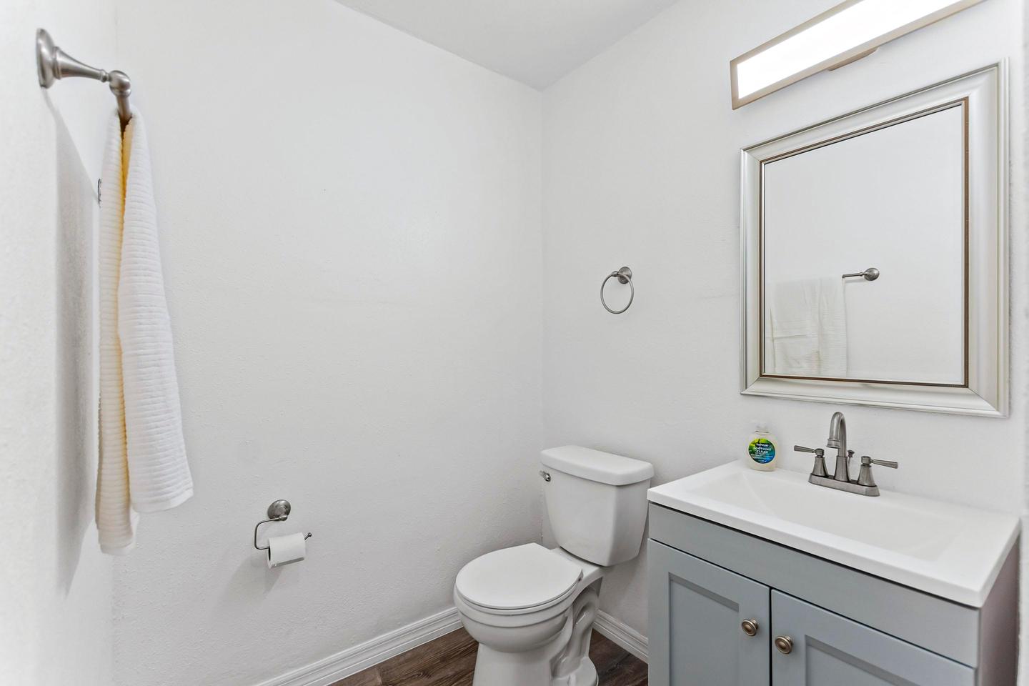 Bathroom(s)