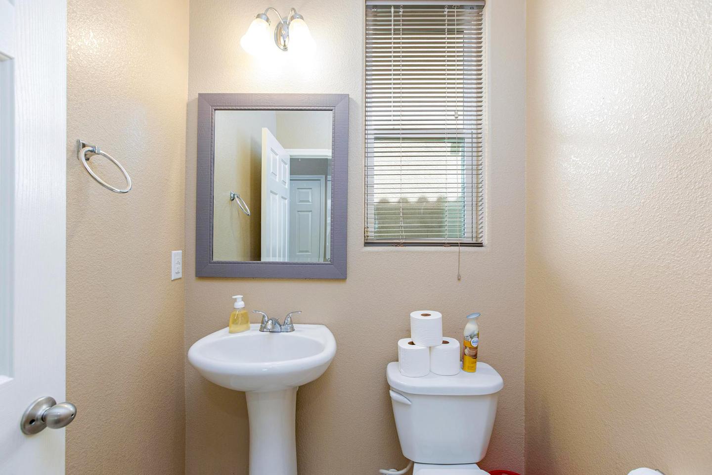 Bathroom(s)