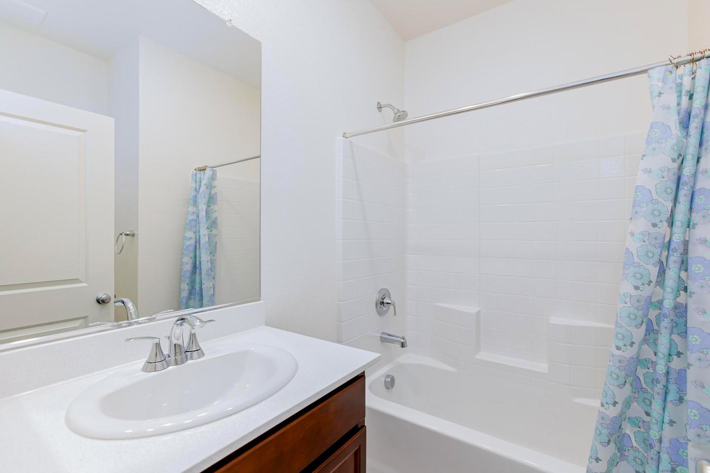 Bathroom(s)