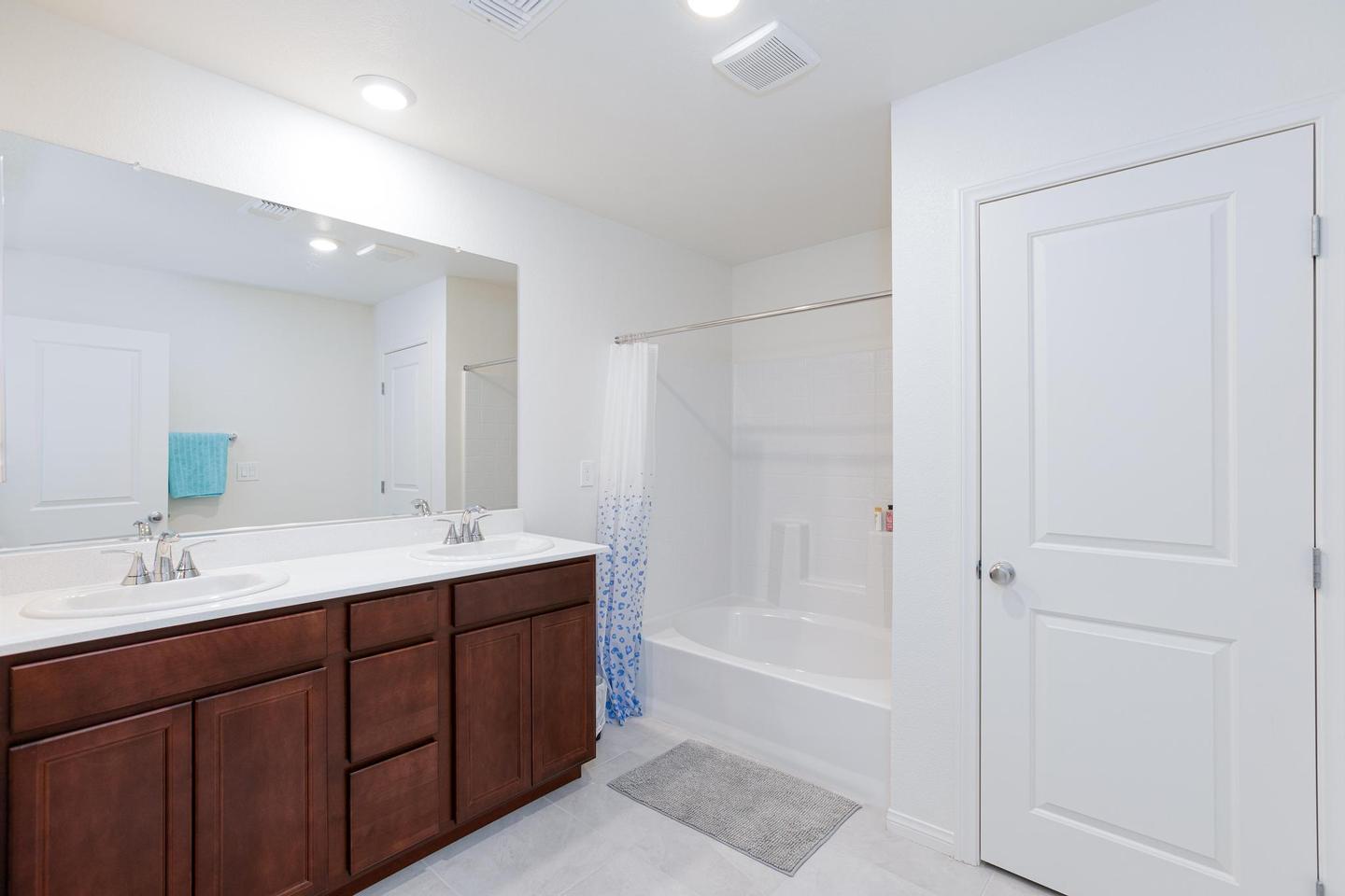 Bathroom 4