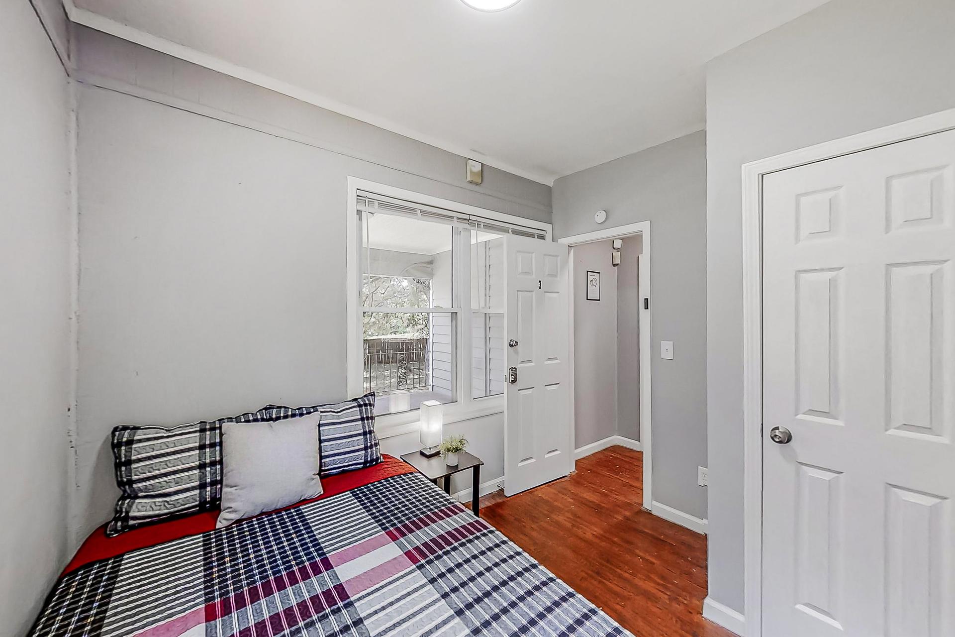 bedroom, detected:bed