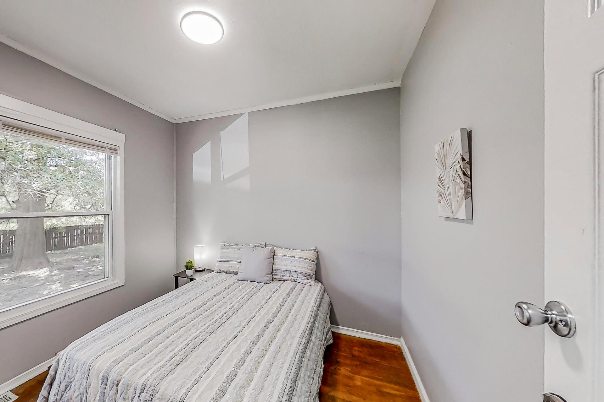 bedroom, detected:bed