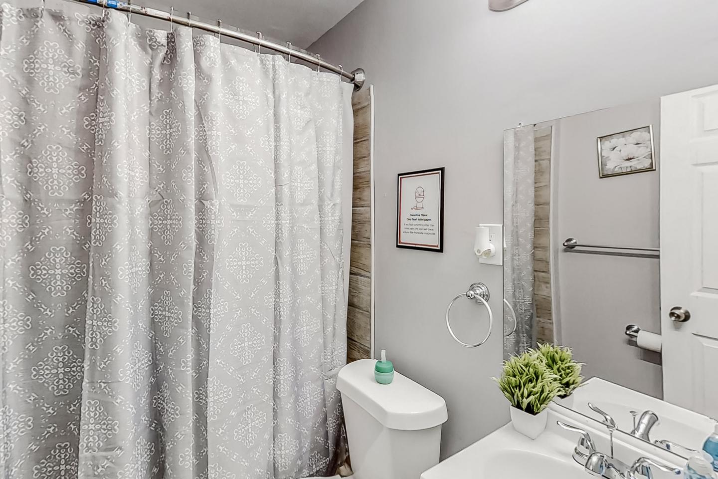 Bathroom(s)