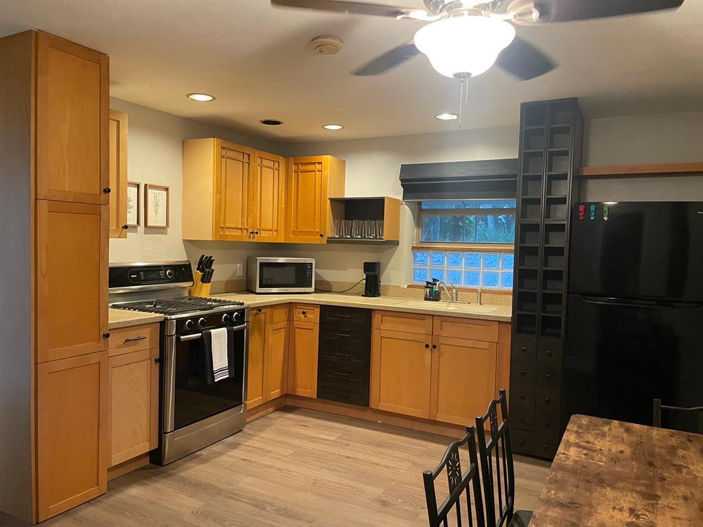Common spaces including the kitchen